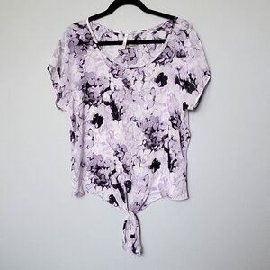 Bejewel Artsy Abstract Watercolor Floral Y2K top medium